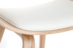 Chaise scandinave blanc et bois clair OKTAV