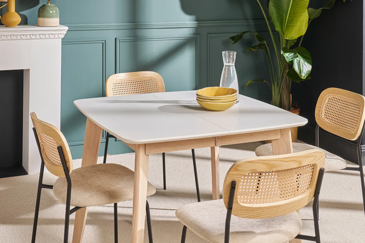 Chaises design en tissu effet velours texturé beige, métal noir et cannage rotin (lot de 2) MIRANDA