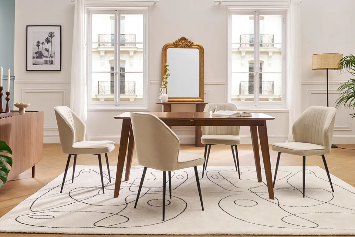 Chaises design en tissu effet velours beige et métal noir (lot de 2) FANETTE