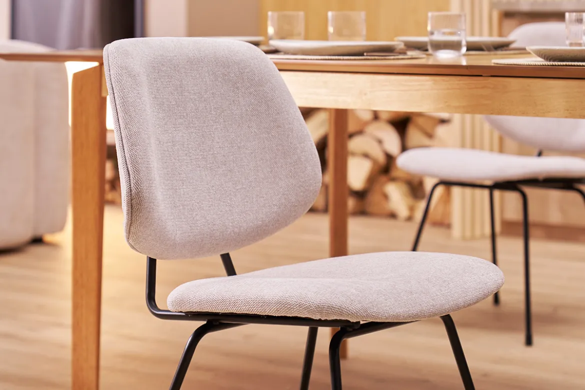 Chaises design en tissu effet velours texturé beige et métal noir (lot de 2) BARNET