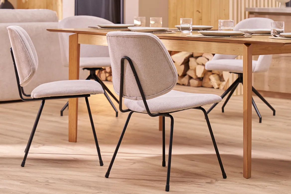 Chaises design en tissu effet velours texturé bleu foncé et métal noir (lot de 2) BARNET