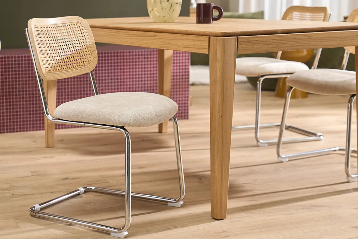 Chaises design en tissu effet velours texturé beige, métal chromé et cannage rotin (lot de 2) ELECTRA