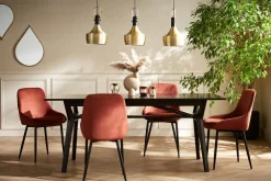 Chaises design en tissu velours rouge tomette et métal noir (lot de 2) HOLO