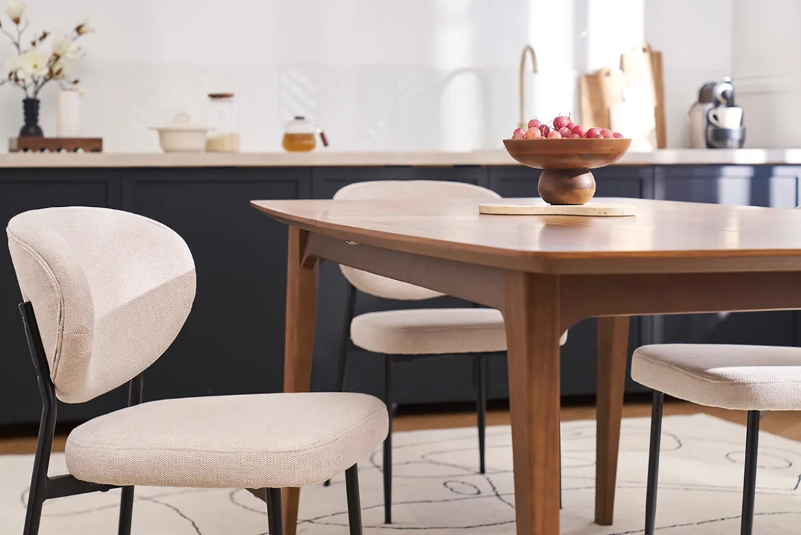 Chaises en tissu effet velours texturé beige et métal noir (lot de 2) BREKA
