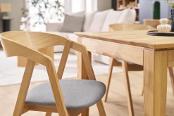 Chaises scandinaves empilables en bois clair chêne et tissu gris (lot de 2) LOVA