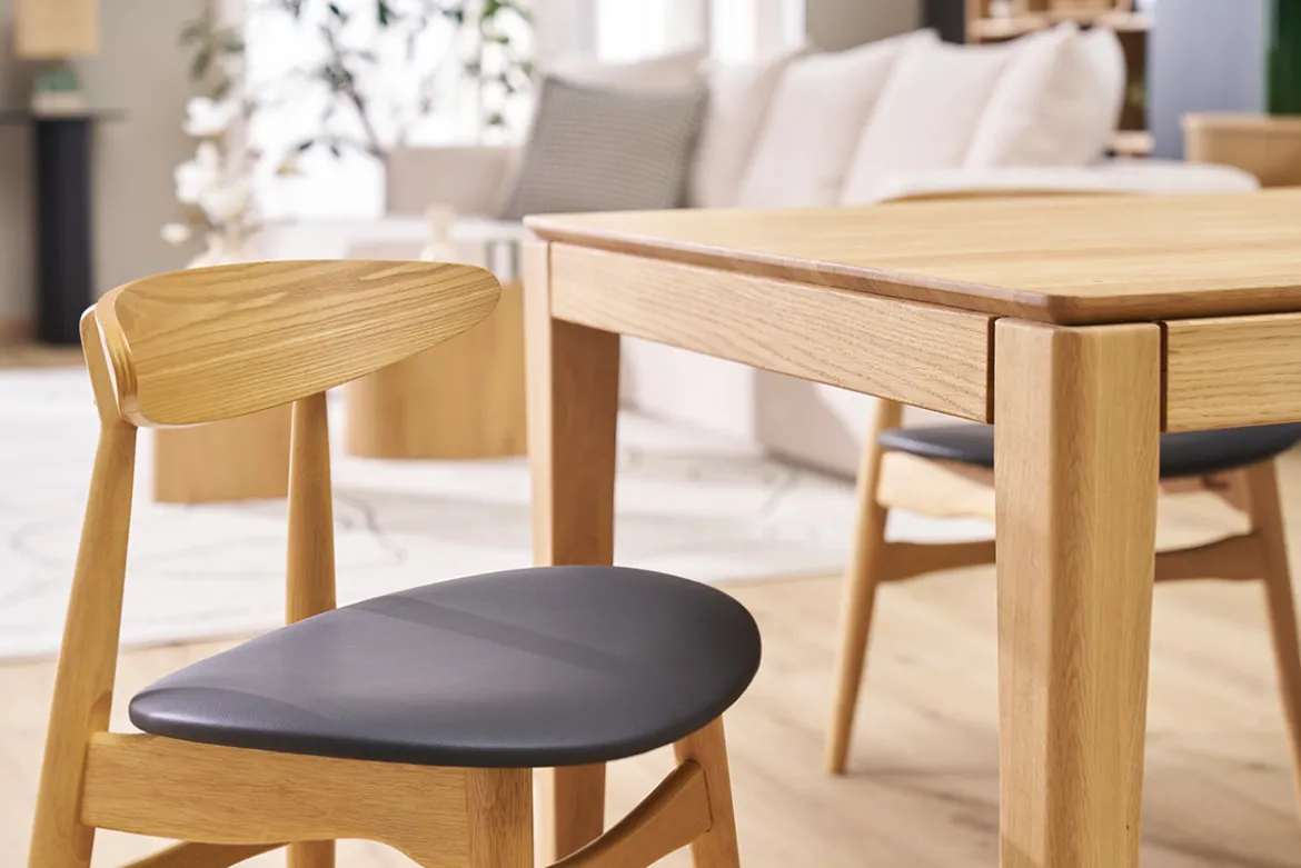 Chaises scandinaves en bois clair et noir (lot de 2) WALFORD