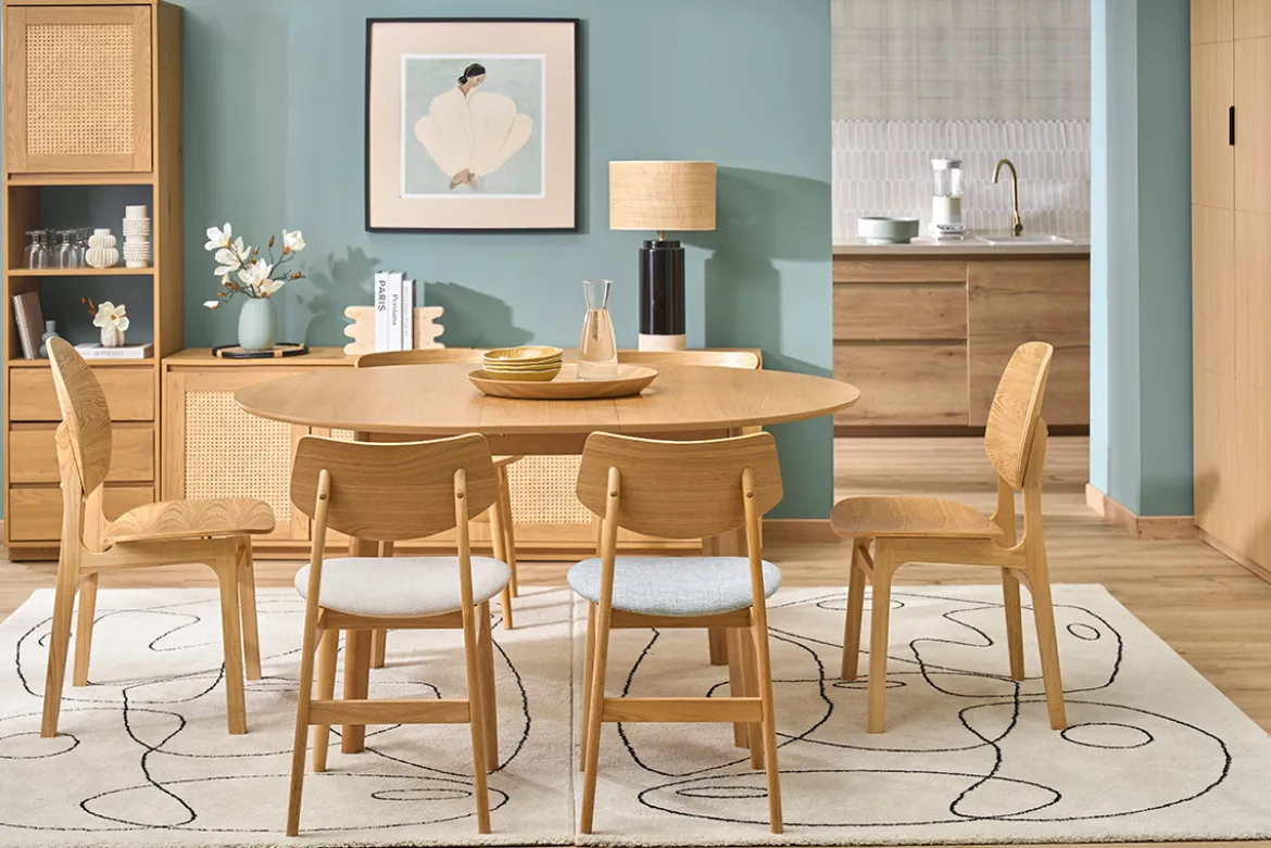 Chaises scandinaves en bois clair et tissu effet velours texturé beige (lot de 2) ELION