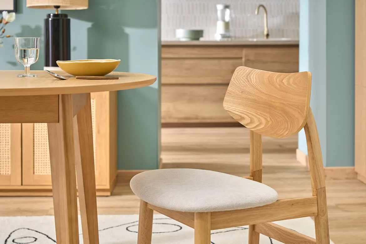 Chaises scandinaves en bois clair et tissu effet velours texturé beige (lot de 2) ELION