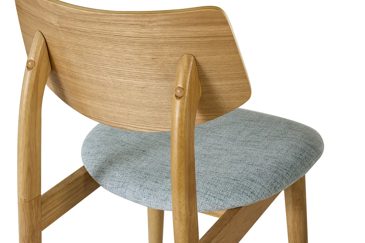 Chaises scandinaves en bois clair et tissu vert céladon (lot de 2) ELION