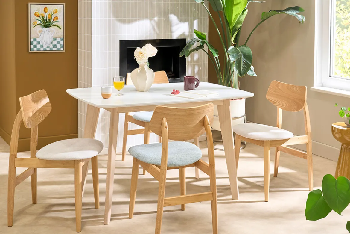 Chaises scandinaves en bois clair et tissu vert céladon (lot de 2) ELION