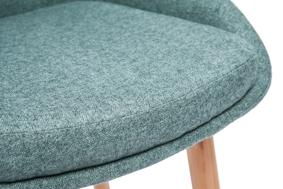 Chaises scandinaves en tissu vert de gris et bois clair massif (lot de 2) HOLO