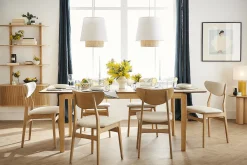 Chaises scandinaves en tissu effet laine bouclée beige et bois clair chêne massif (lot de 2) MAYA