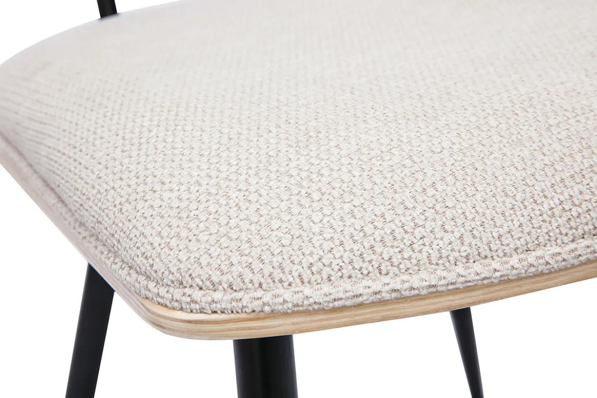 Chaises vintage en bois clair chêne assises tissu chenille beige et métal noir (lot de 2) JOLINE