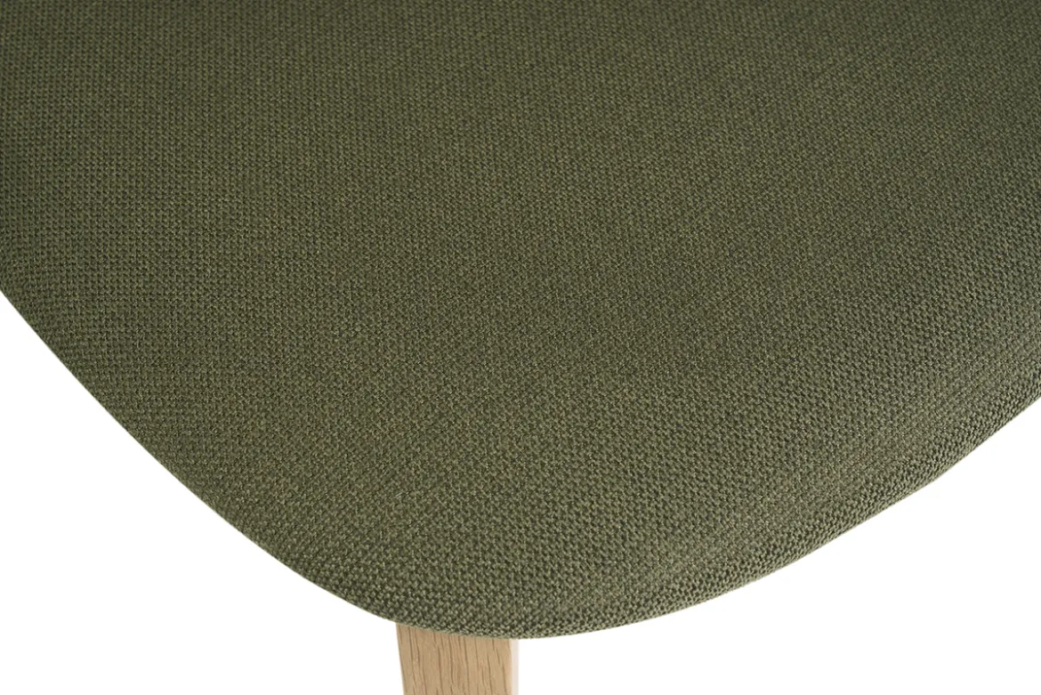 Chaises vintage en bois clair chêne et tissu effet velours texturé vert kaki (lot de 2) LUCIA
