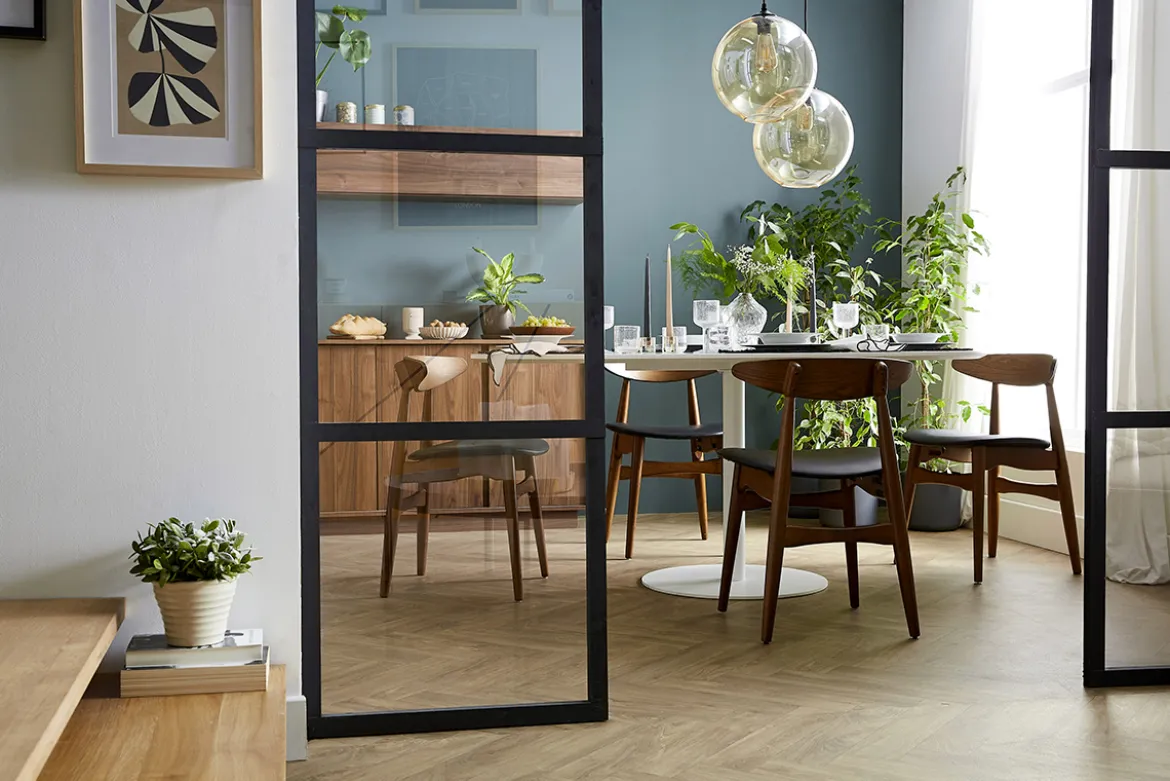 Chaises vintage en bois foncé et noir (lot de 2) WALFORD