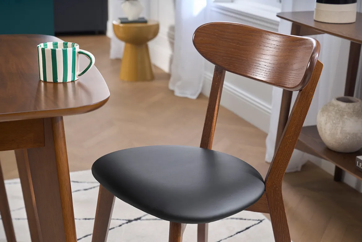 Chaises vintage en bois foncé et noir (lot de 2) DOVE