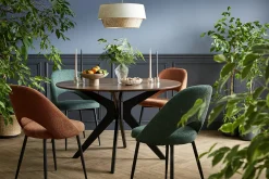 Chaises vintage en tissu effet velours texturé vert et métal noir (lot de 2) COSETTE