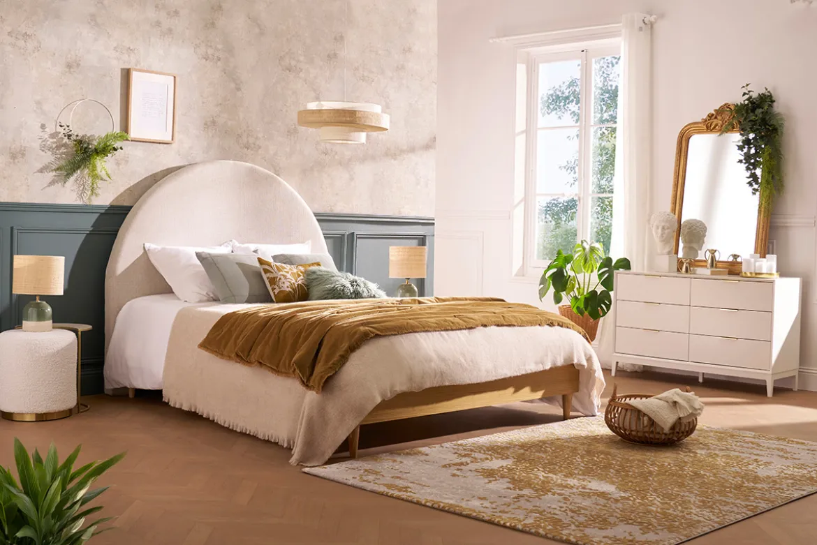 Commode blanche mat et métal doré 6 tiroirs L120 cm GIANA