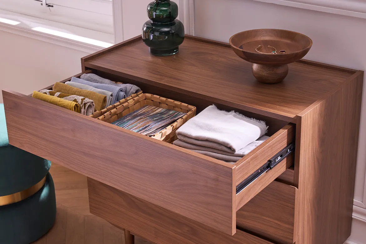 Commode finition bois foncé noyer 3 tiroirs L80 cm SANAA