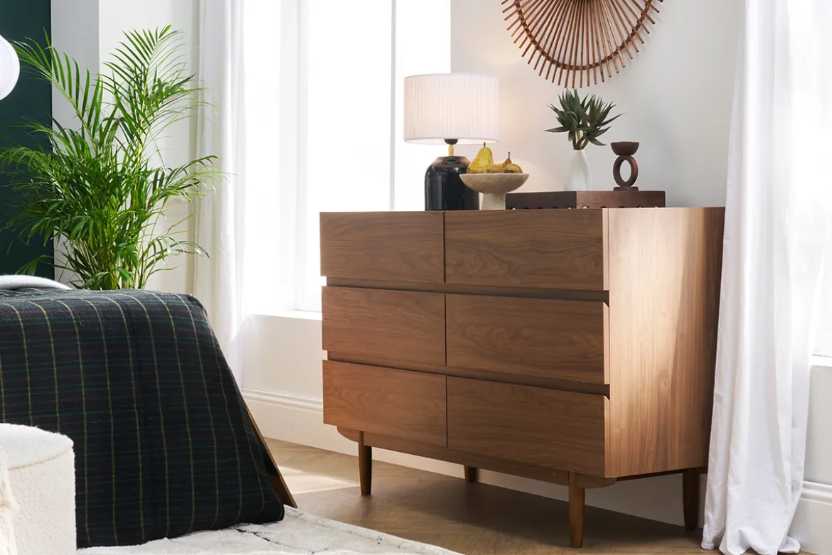 Commode finition bois foncé noyer 6 tiroirs L120 cm SANAA