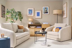 Fauteuil convertible en tissu effet velours texturé beige MAHAUT