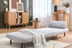 Fauteuil convertible scandinave en tissu gris clair et bois clair AMIKO