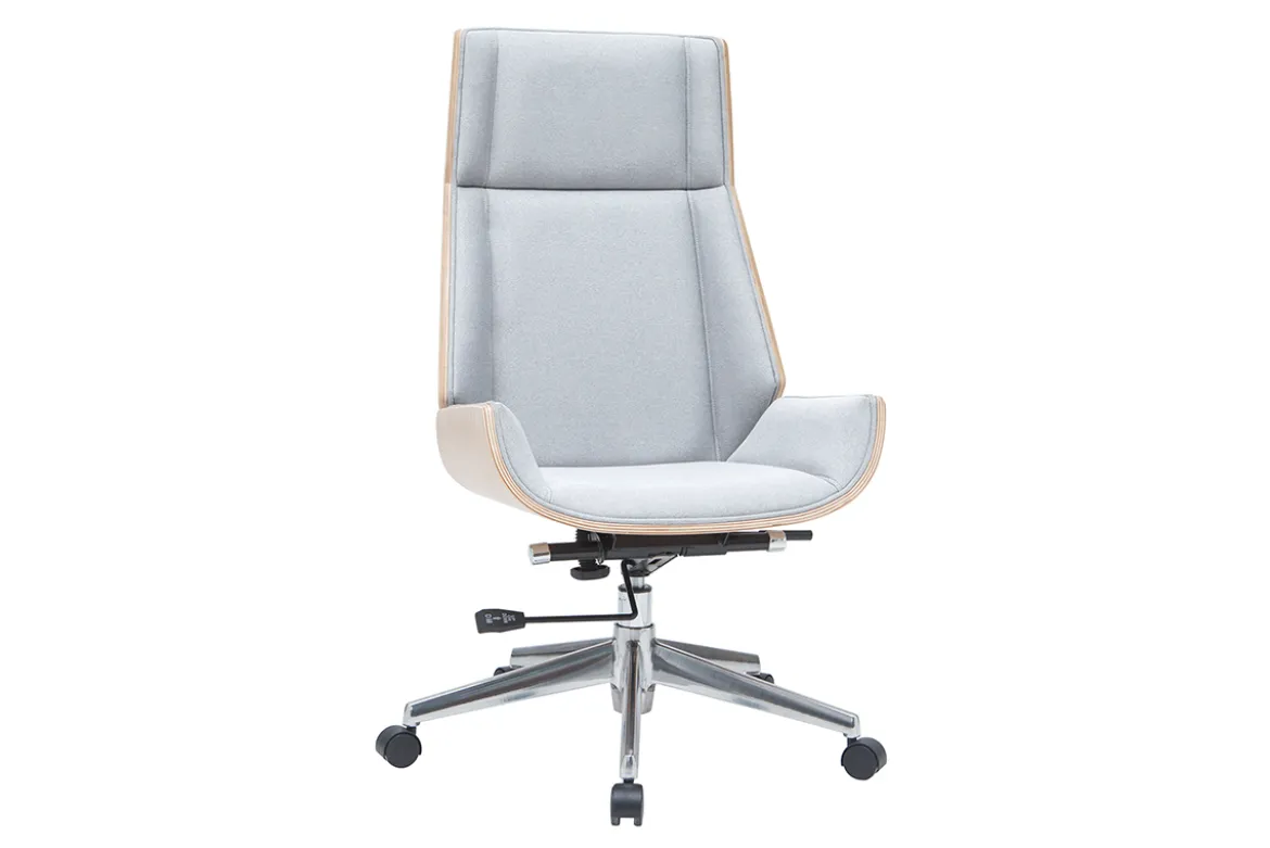 Fauteuil de bureau de direction design en tissu gris clair, bois clair et acier chromé CURVED