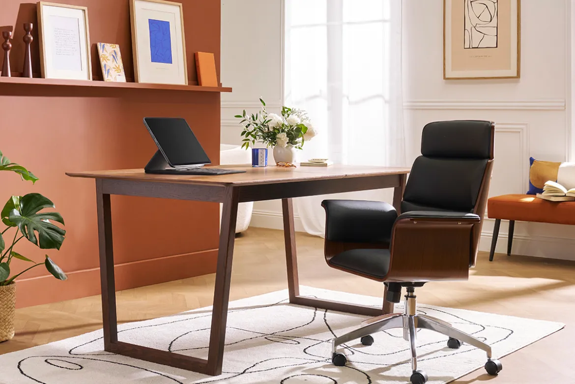 Fauteuil de bureau à roulettes design noir, bois foncé noyer et acier chromé ELON