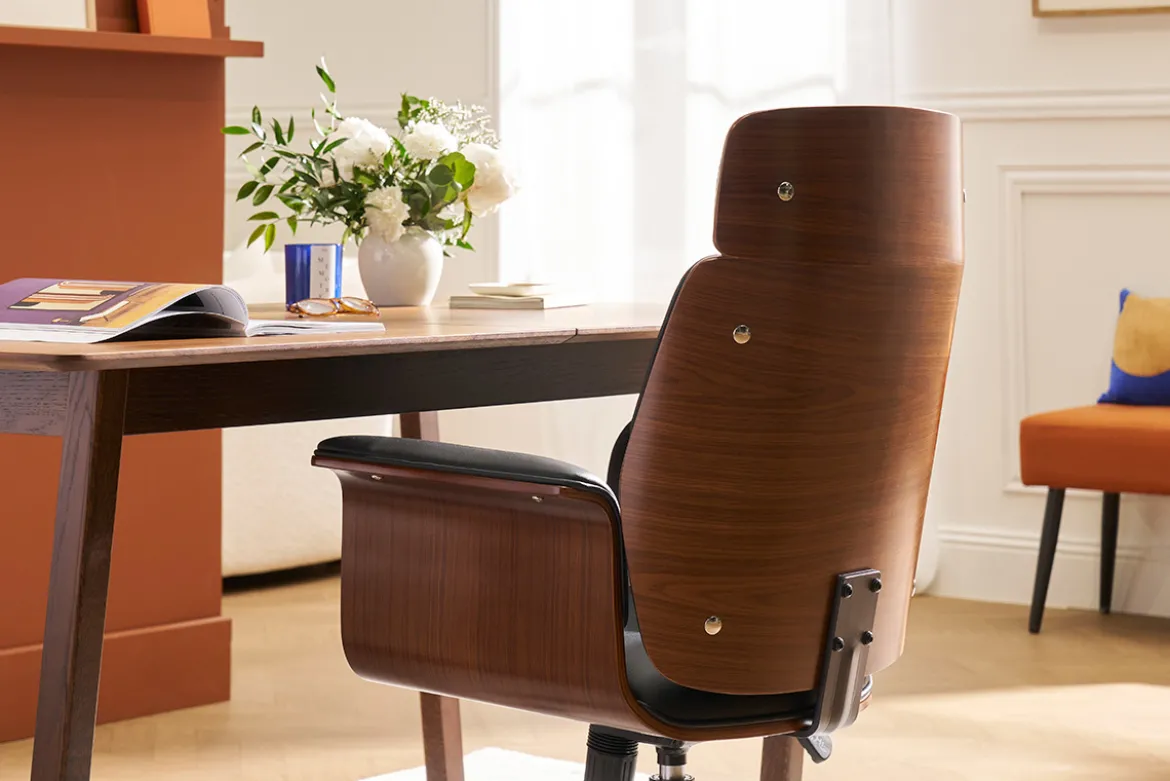 Fauteuil de bureau à roulettes design noir, bois foncé noyer et acier chromé ELON