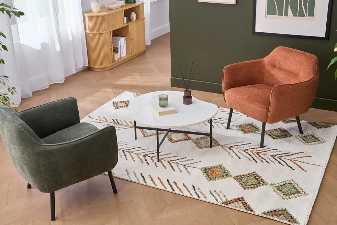 Fauteuil design en tissu effet velours texturé terre brûlée et métal noir LAURENS