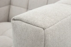 Fauteuil design en tissu effet velours texturé beige CORTO