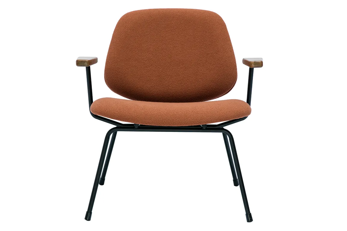 Fauteuil design en tissu effet laine bouclée terre brûlée, métal noir et bois foncé BARNET