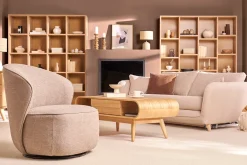 Fauteuil design pivotant en tissu taupe AMBER
