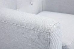 Fauteuil enfant scandinave en tissu gris clair et bois clair NORKID