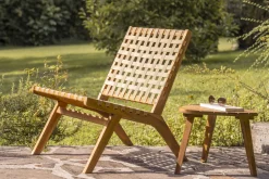 Fauteuil lounge en bois massif et sangles beiges LUCEA