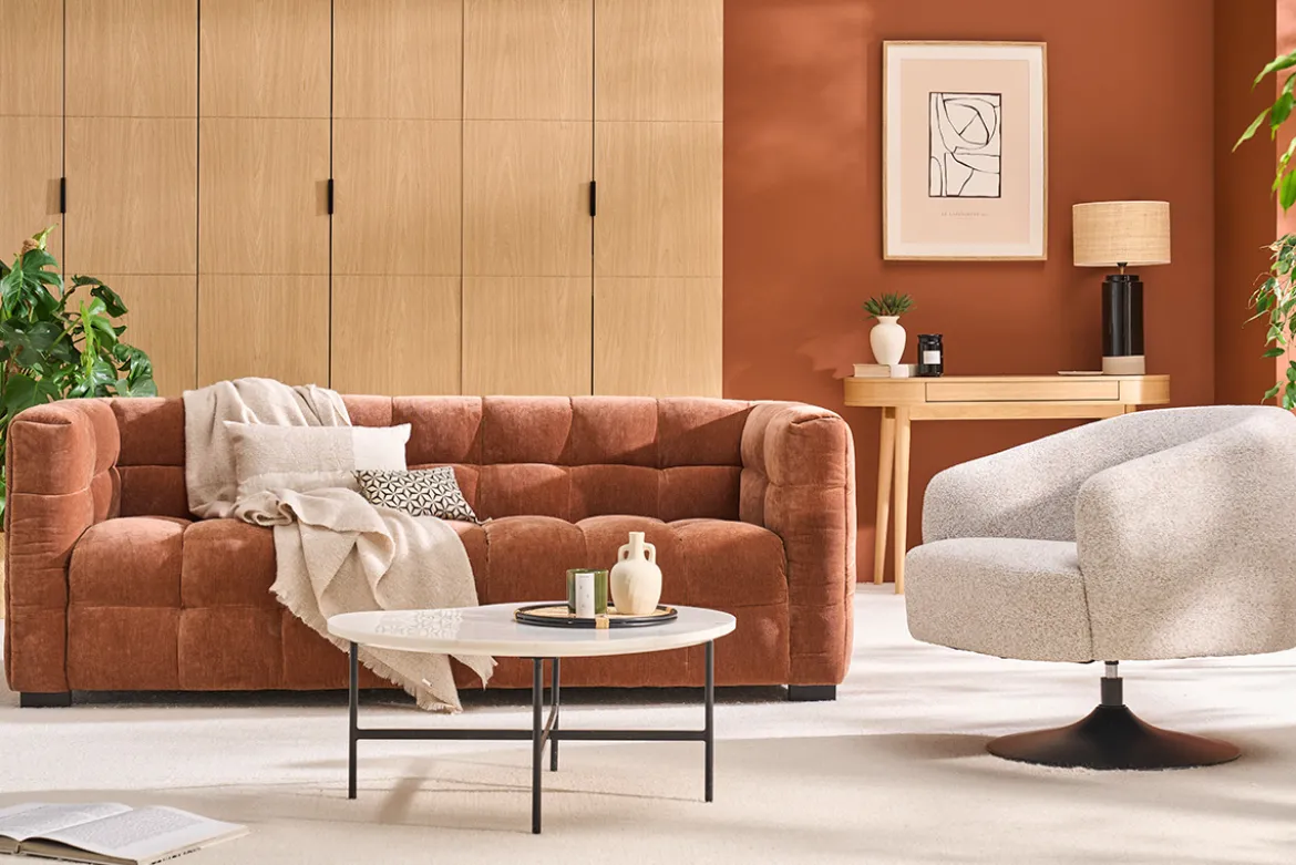 Fauteuil pivotant en tissu effet bouclette beige et métal noir BOWIE