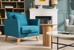 Fauteuil scandinave déhoussable en tissu bleu canard et bois clair OSLO