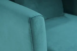 Fauteuil scandinave déhoussable en tissu velours bleu pétrole et bois clair OSLO