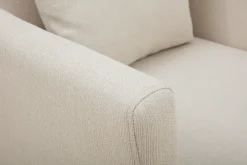Fauteuil scandinave déhoussable en tissu beige et bois clair OSLO