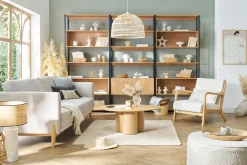 Fauteuil scandinave en tissu effet laine bouclée blanc et bois clair massif DERRY