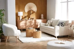 Fauteuil scandinave en tissu effet laine bouclée blanc cassé et bois clair MAGGIE