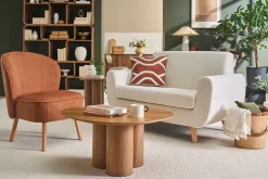Fauteuil scandinave en tissu effet velours texturé terre brûlée et bois clair AMANITA