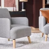Fauteuil scandinave en tissu gris clair et bois clair ISKO