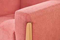 Fauteuil scandinave en tissu terracotta et bois clair FJORD