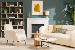 Fauteuil scandinave en tissu effet laine bouclée blanc cassé et bois clair ISKO