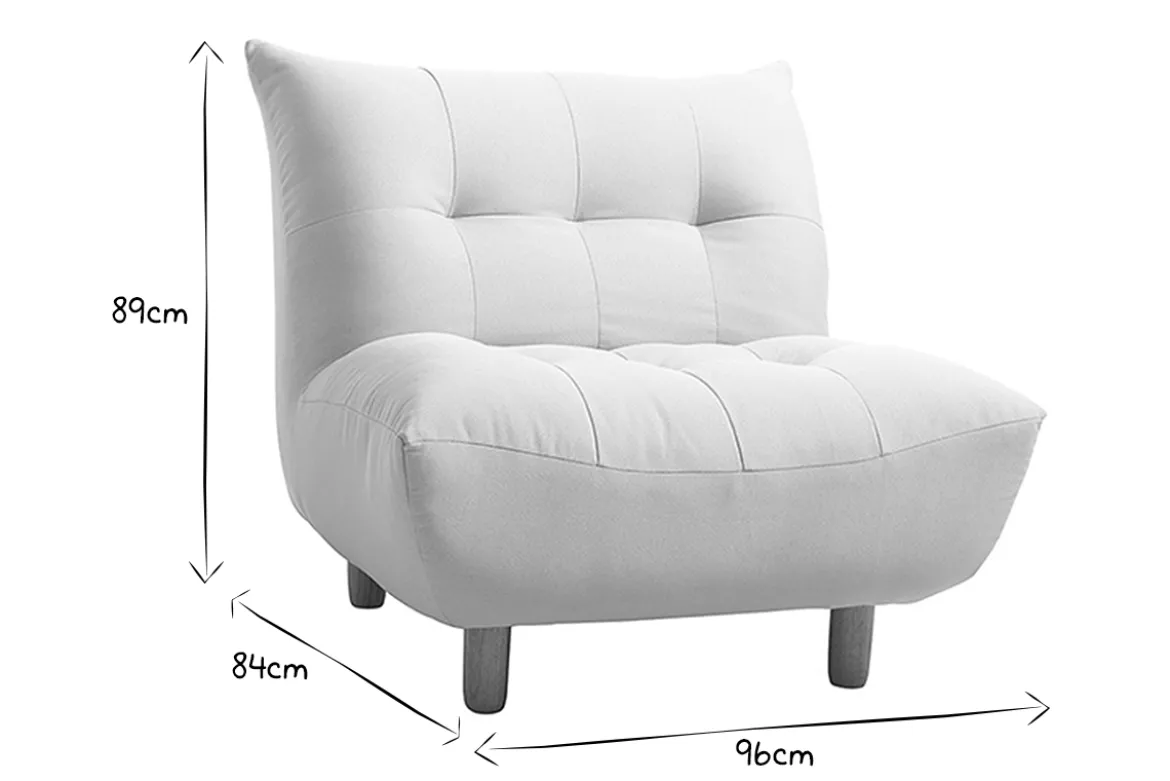 Fauteuil scandinave en tissu beige et bois clair YUMI