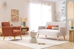 Fauteuil scandinave en tissu effet velours texturé terre brûlée et bois clair ISKO