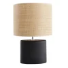 Lampe à poser en céramique noire mat et abat-jour en raphia naturel H40 cm TIGA