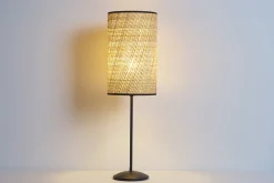 Lampe à poser en rabane et métal noir H56.5 cm ALOE