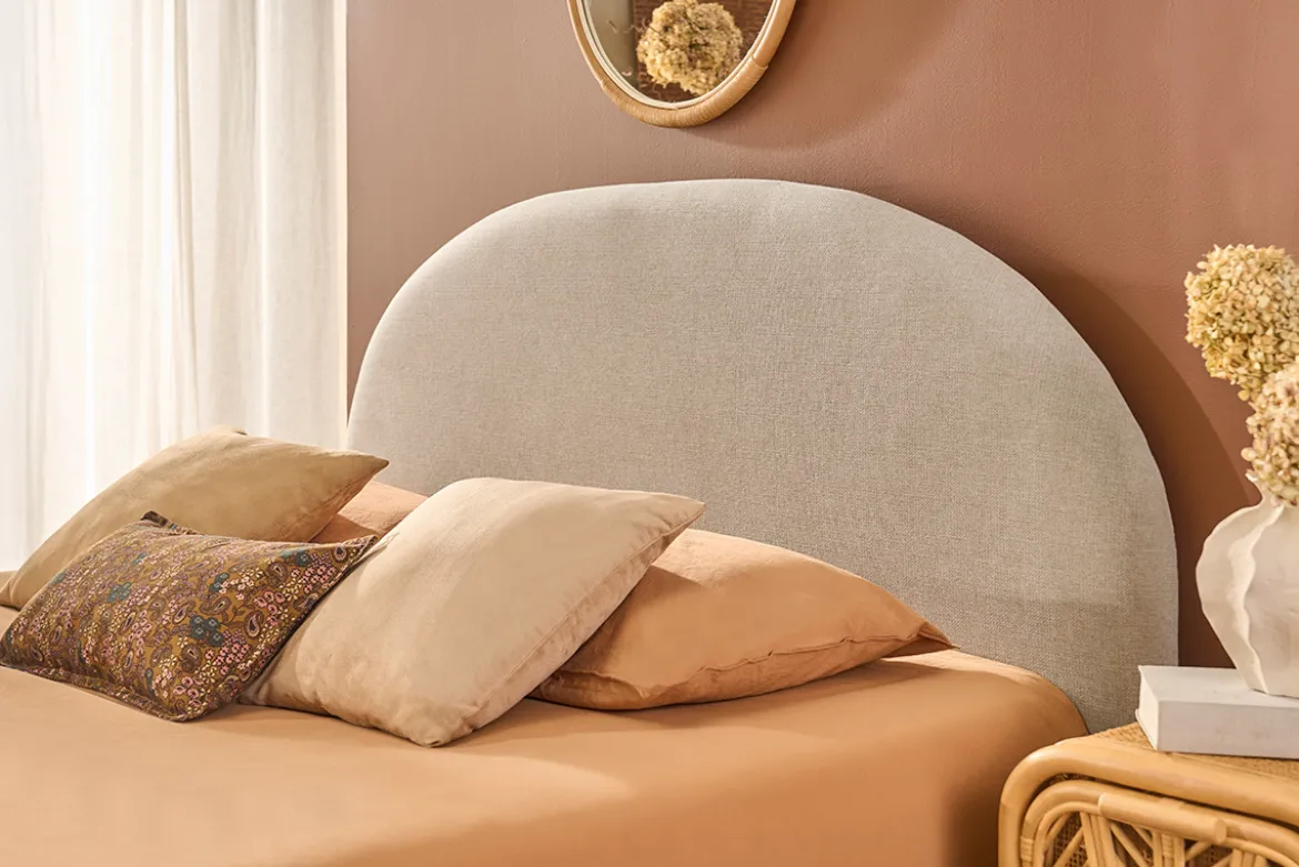 Lit coffre 2 places 160x200 cm en tissu beige OREN